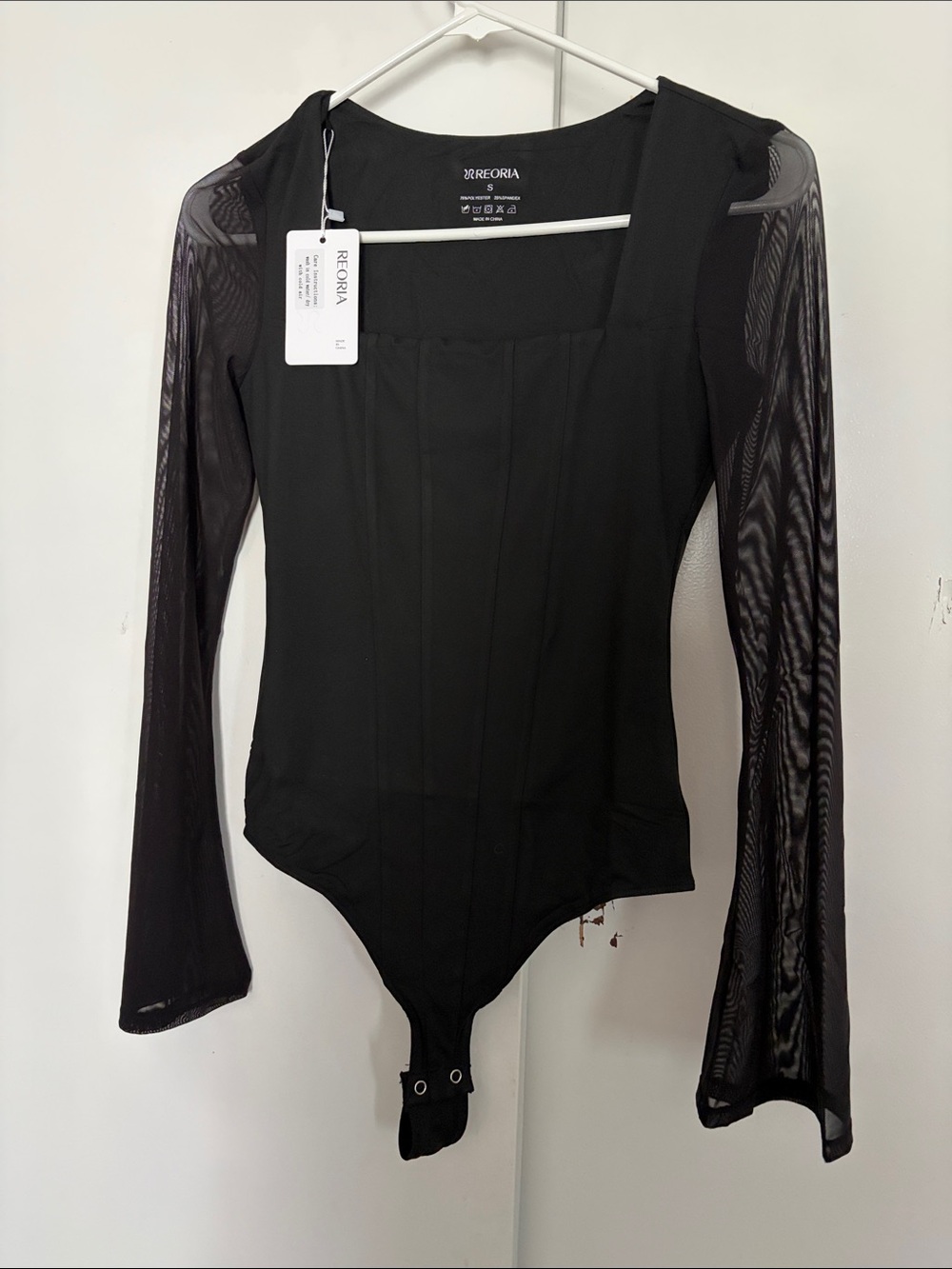 ReoRia Black Long-Sleeve Mesh Panel Bodysuit